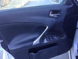 2009 LEXUS IS250, WHITE, SDN, 2.5L, AT,  Z25940